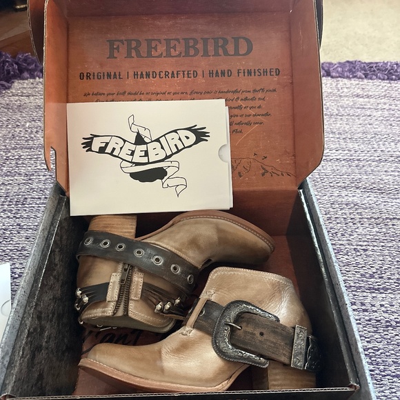 Freebird Saloon boots Taupe size 8 - Picture 1 of 2
